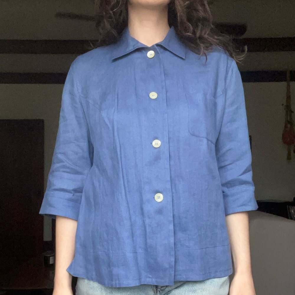 *SOLD* Vintage periwinkle blue button up shirt